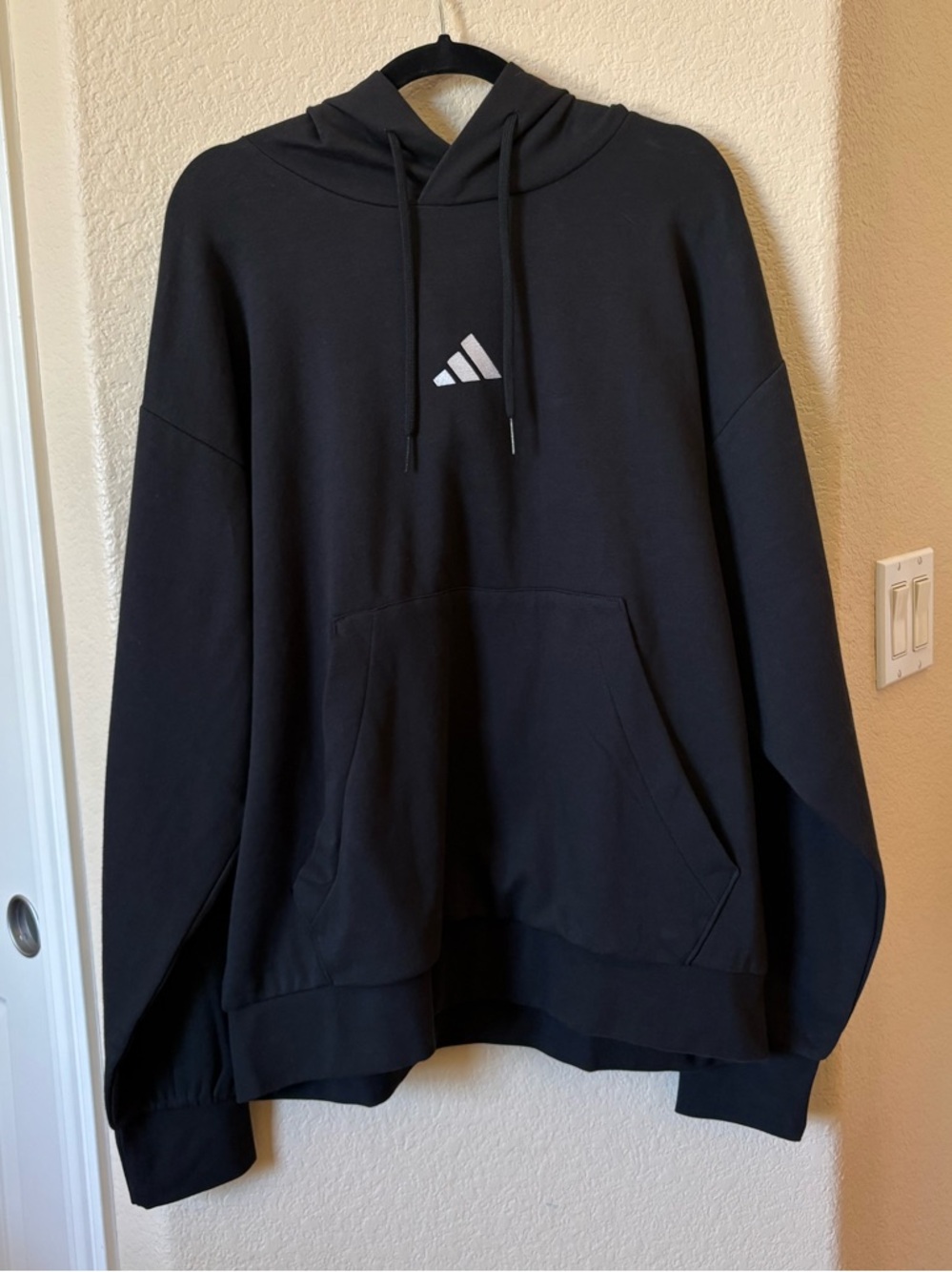 🖤Adidas Men's Black Logo Hoodie - Pullover Sweatshirt